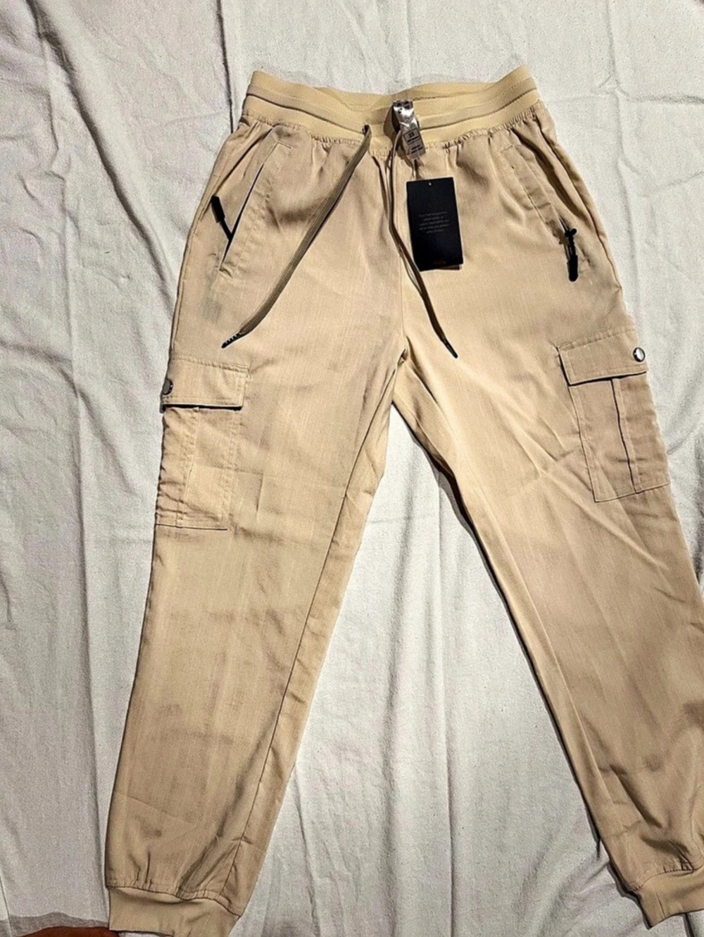Women’s Cargo Jogger Pants in Beige NWT